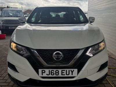 Used Nissan Qashqai Acenta Premium 115 HP (84 kW) 2019 White SUV