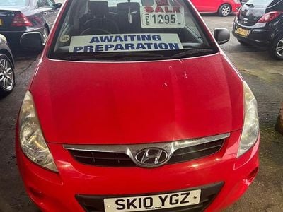 Used Hyundai i20 Classic 77 HP (56 kW) 2010 Red Hatchback