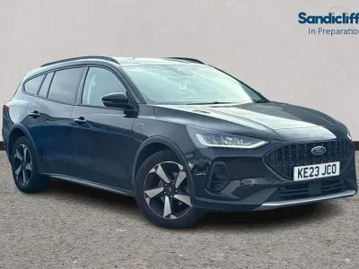 Usado Ford Focus Active 155 CV (114 kW) 2023 Negro Familiar