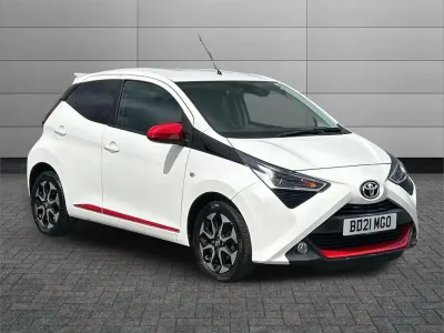 Used Toyota Aygo Trend 72 HP (52 kW) 2021 White Hatchback