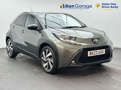 Used Toyota Aygo X 72 HP (52 kW) 2023 Green SUV