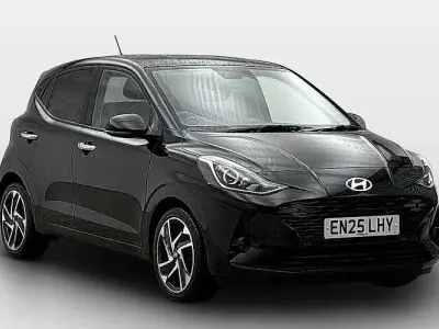 Used Hyundai i10 Premium 79 HP (58 kW) 2025 Black Hatchback