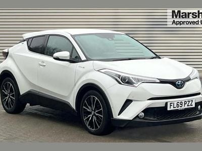 Used Toyota C-HR 122 HP (89 kW) 2019 White SUV