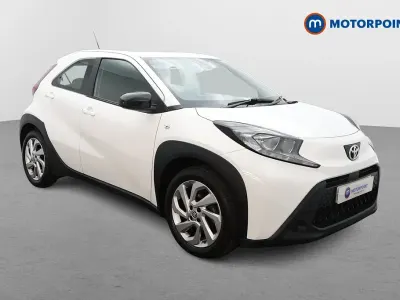 Used Toyota Aygo X PURE 2023 White SUV