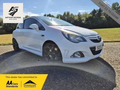 Used Vauxhall Corsa 192 HP (141 kW) 2013 White Hatchback