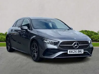 Begagnad Mercedes A180 Executive 136 HK (100 kW) 2025 Grå Halvkombi