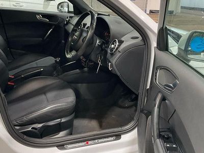 Used Audi A1 Sportback S-Line 105 HP (77 kW) 2012 White Hatchback