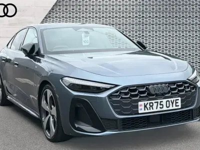 Used Audi A5 Sportback Advanced 204 HP (150 kW) 2025 Blue Hatchback