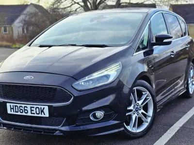 Usado Ford S-MAX Sport 180 HP (132 kW) 2016 Preto Monovolume