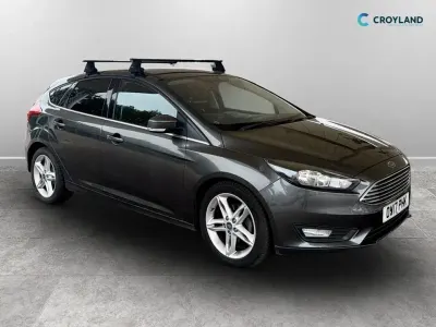 Used Ford Focus Zetec 125 HP (91 kW) 2017 Grey Hatchback