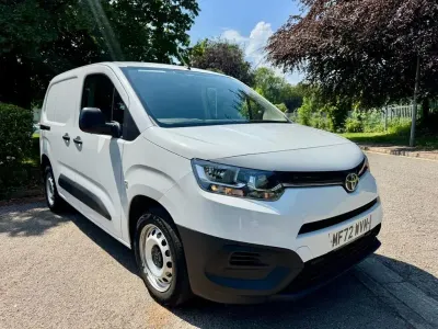 Used Toyota Proace Active 120 HP (88 kW) 2022 White MPV