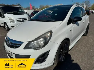 Used Vauxhall Corsa Edition 2013 White Hatchback