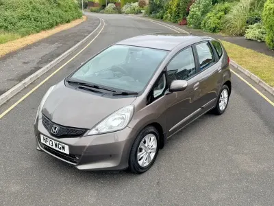Used Honda Jazz ES 99 HP (72 kW) 2013 Brown Hatchback