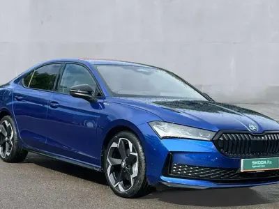 Used Skoda Superb SportLine 150 HP (110 kW) 2026 Cobalt blue metallic Hatchback