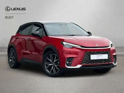 Used Lexus LBX 136 HP (100 kW) 2024 Red/black SUV