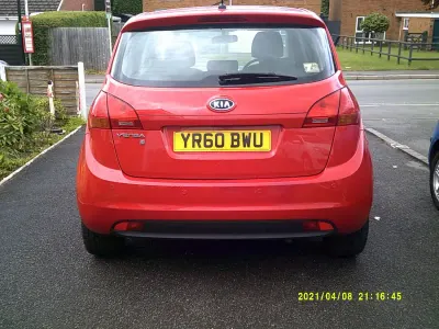 Used Kia Venga 125 HP (91 kW) 2010 Red Hatchback