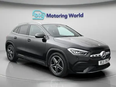 Usado Mercedes GLA200 AMG line 150 HP (110 kW) 2021 Preto SUV