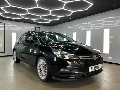 Used Vauxhall Astra Elite 150 HP (110 kW) 2019 Black Hatchback