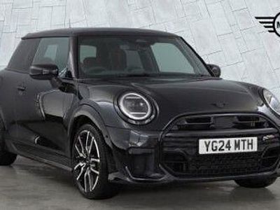 Used Mini Cooper Hatch 154 HP (113 kW) 2024 Black Hatchback