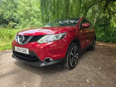 Used Nissan Qashqai Tekna 115 HP (84 kW) 2014 Red SUV