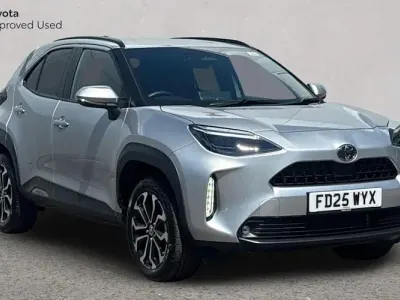 Used Toyota Yaris Cross Design 116 HP (85 kW) 2025 Silver SUV