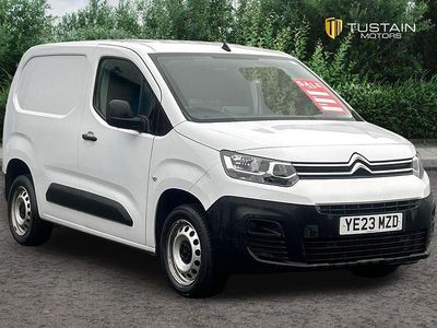Used Citroën Berlingo 100 HP (73 kW) 2023 White MPV