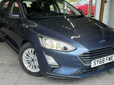 Used Ford Focus Titanium 125 HP (91 kW) 2018 Blue Hatchback