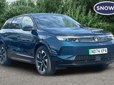 Used Vauxhall Grandland 156 kW (213 HP) 2024 Blue SUV