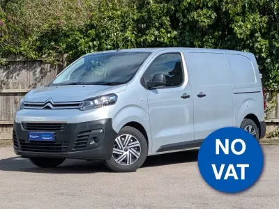 Używany Citroën Dispatch 2018 Srebrny Minivan