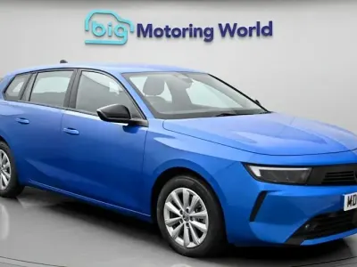 Used Vauxhall Astra Design Edition 131 HP (96 kW) 2025 Estate