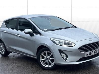 Used Ford Fiesta Zetec 86 HP (63 kW) 2018 Silver Hatchback