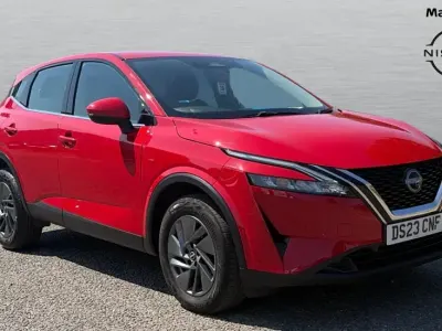 Used Nissan Qashqai Acenta Premium 158 HP (116 kW) 2023 Red SUV