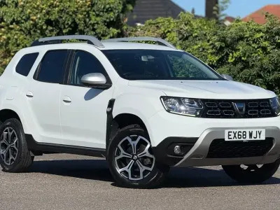 Used Dacia Duster Prestige 115 HP (84 kW) 2018 White SUV