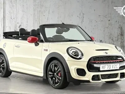 Begagnad Mini John Cooper Works 228 HK (167 kW) 2020 Vit Halvkombi