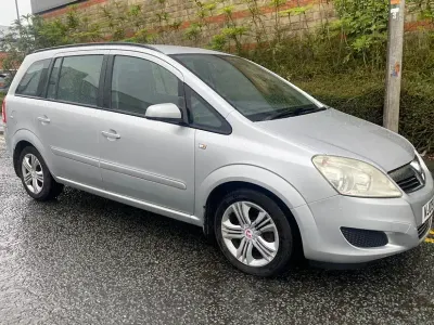 Used Vauxhall Zafira 115 HP (84 kW) 2009 Silver MPV