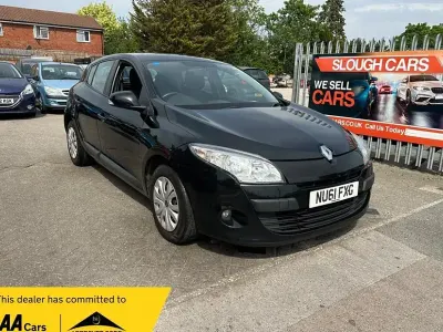 Used Renault Mégane Expression 110 HP (80 kW) 2011 Black Hatchback