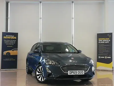 Begagnad Ford Focus Zetec 120 HK (88 kW) 2019 Blå Halvkombi