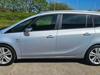 Used Vauxhall Zafira Tourer SRi 2015 Silver MPV
