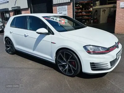 Used VW Golf VII GTI 230 HP (169 kW) 2017