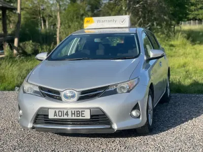 Used Toyota Auris Hybrid