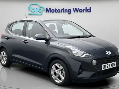 Used Hyundai i10 SE 67 HP (49 kW) 2023 Grey Hatchback