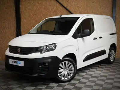 Used Peugeot Partner 100 HP (73 kW) 2021 White MPV