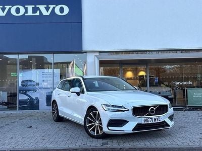 White Used 2021 Volvo V60 Momentum Estate | £22,990 (Good price)
