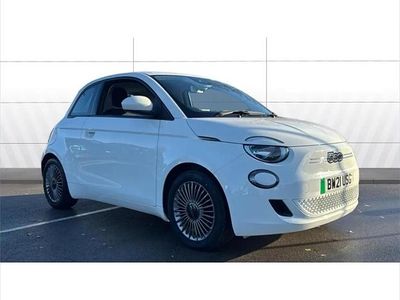 White Used 2021 Fiat 500e Passion Hatchback | £9,932 (Fair price)