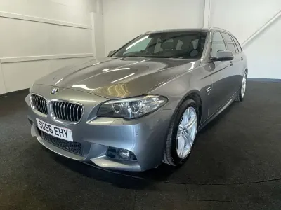 Usado BMW 520 M Sport 2017 Gris Familiar
