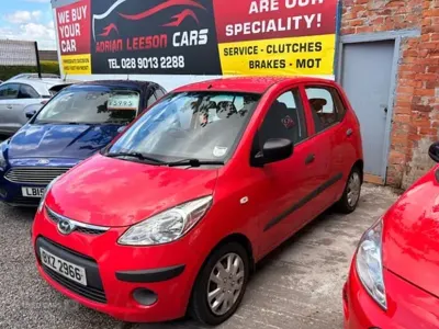 Used Hyundai i10 Classic 86 HP (63 kW) 2011 Red Hatchback
