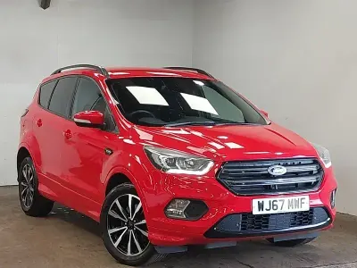 Second-hand Ford Kuga ST-Line 120 CP (88 kW) 2017 Roșu SUV