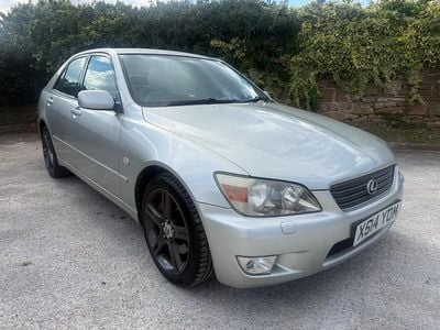 Used Lexus IS200 2000 Silver Sedan