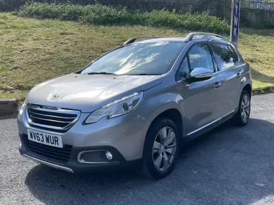 Usado Peugeot 2008 Allure 82 HP (60 kW) 2013 Cinzento SUV