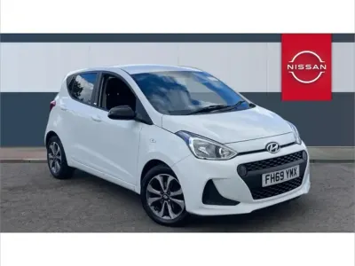 Käytetty Hyundai i10 66 HP (48 kW) 2020 Valkoinen Viistoperä